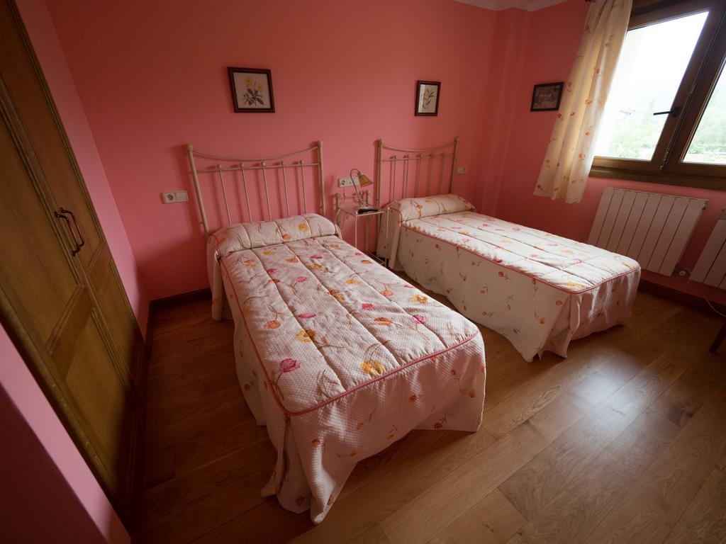 Casa Rural Martxoenea Landetxea Hotell Arruazu Exteriör bild